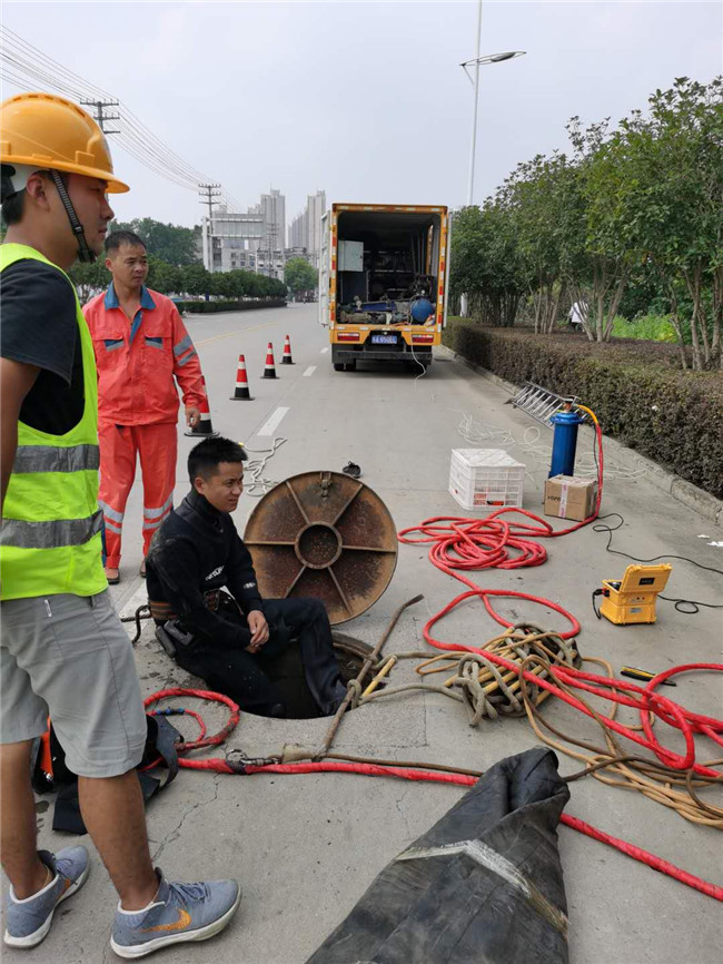 高场办事处翻衬法管道修复技术主要工序